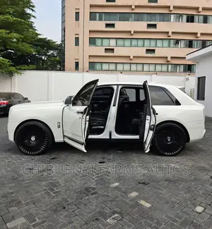 Rolls-Royce Cullinan 2021 White