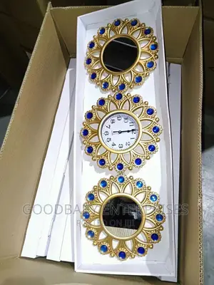 Home Designed Standard Wall Clock