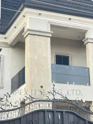 E Base Balcony Glass