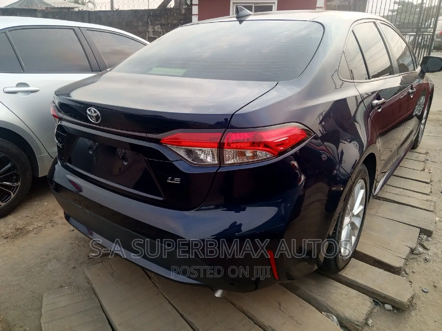Toyota Corolla LE 2020 Blue