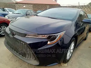 Toyota Corolla LE 2020 Blue