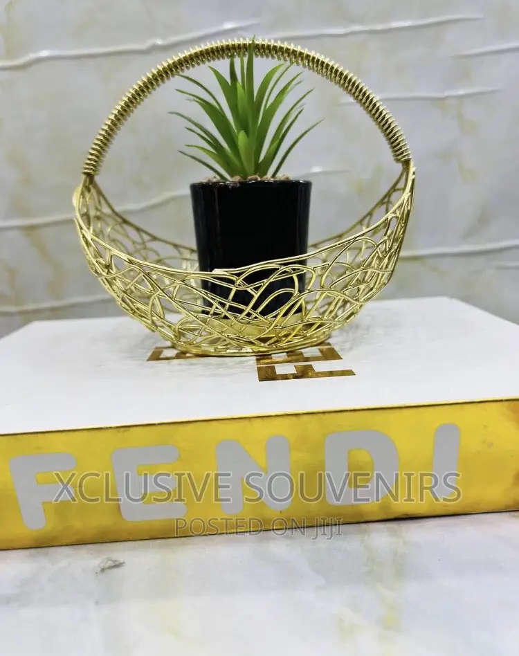 BASKET FLOWER Beautiful Table Flower/Pop Decor