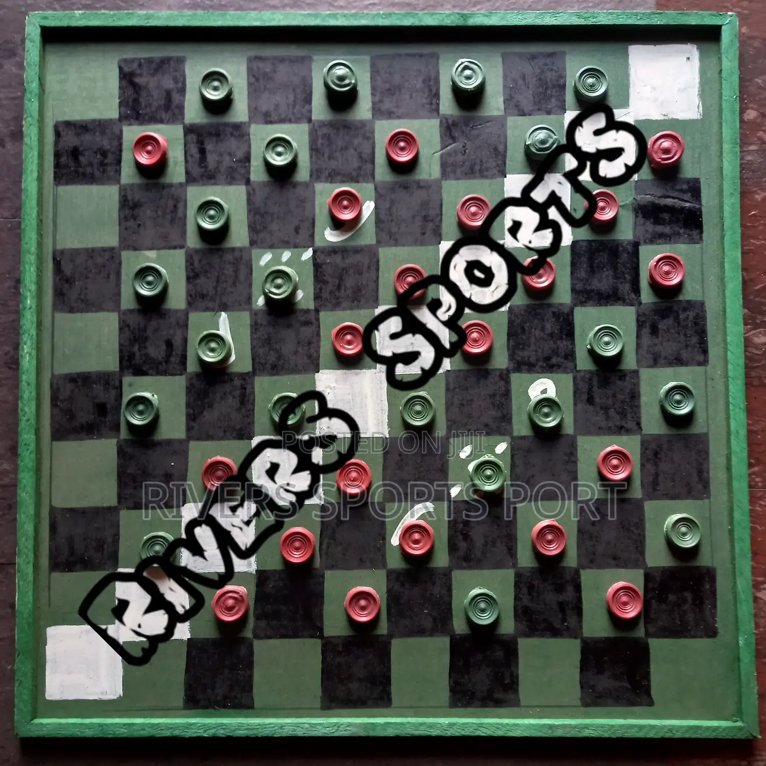 Draft Board Game. Available in 3 Colour. Red, Blue and Green