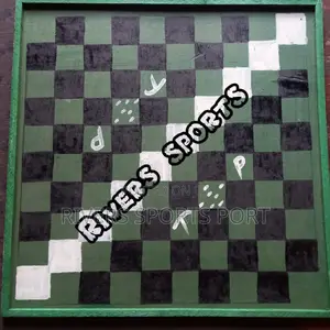 Draft Board Game. Available in 3 Colour. Red, Blue and Green