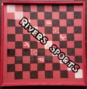 Draft Board Game. Available in 3 Colour. Red, Blue and Green