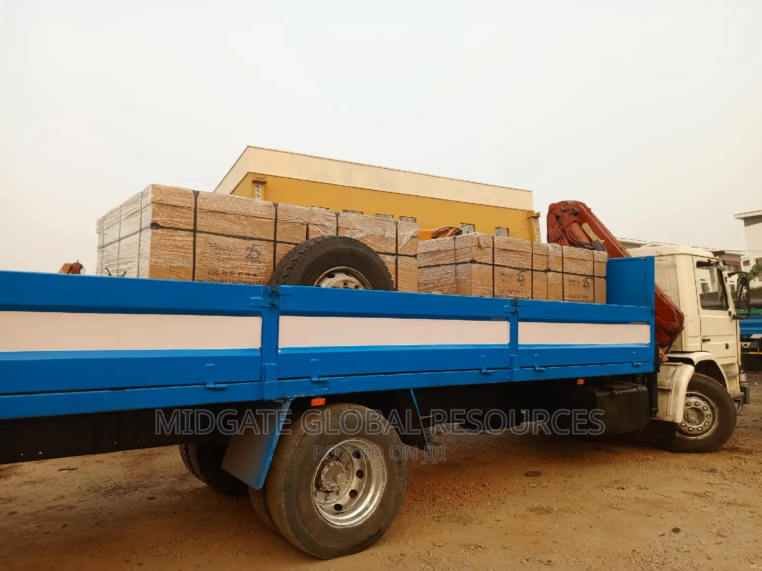 Self Loader Truck, Hiab for Rental Service
