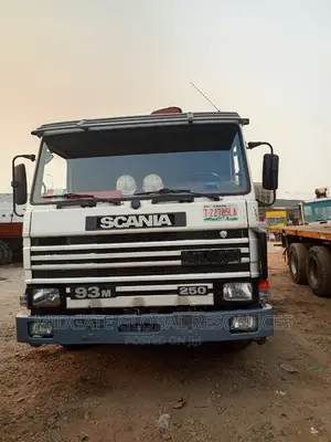 Self Loader Truck, Hiab for Rental Service