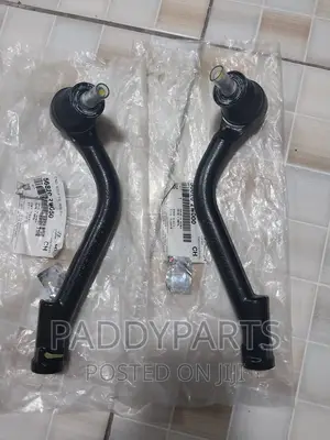 Photo - Hyundai Santa Fe Tie Rod