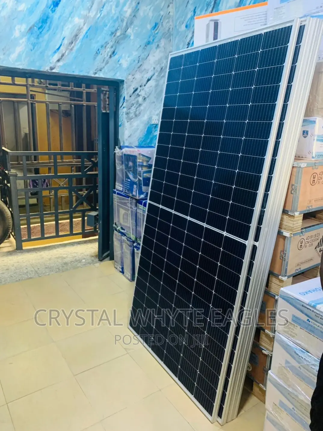 600 Watts Canadian Solar Panel