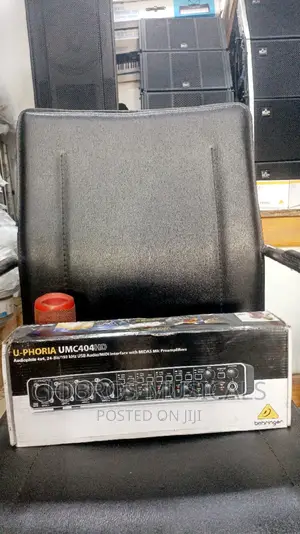 Behringer U-Phoria UMC404HD Audio/Midi Interface