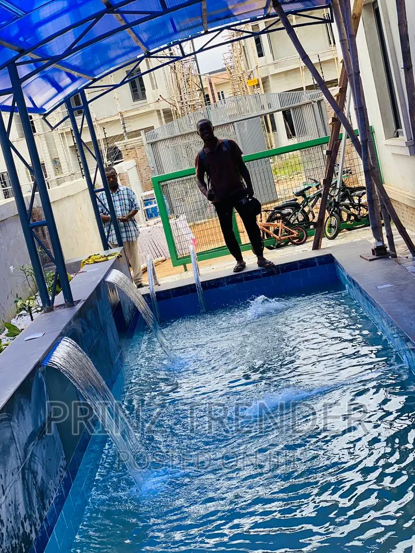 Swimming Pool Construction Giant