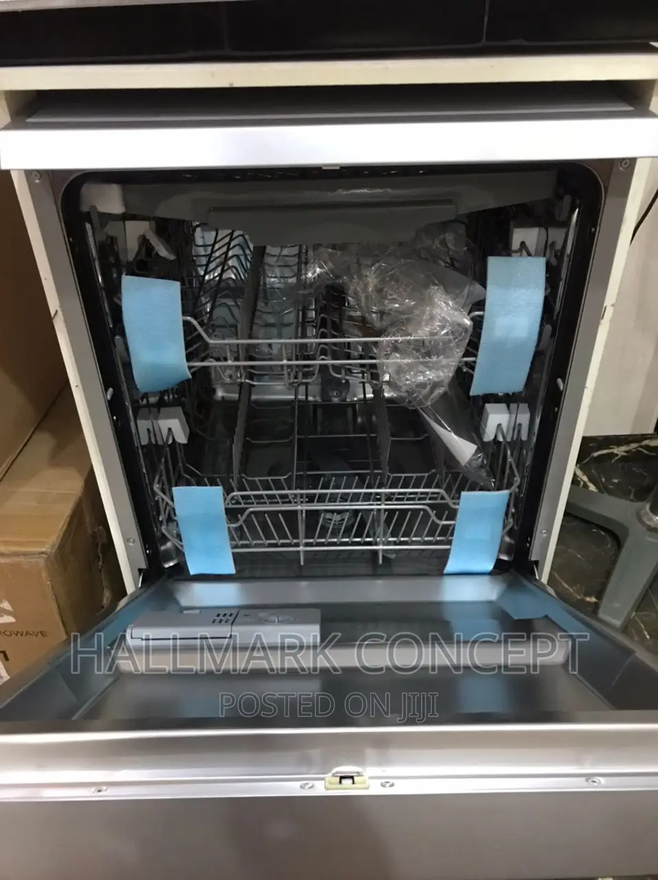 Electronic Dish Washer.