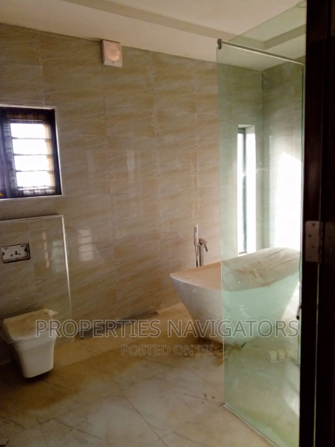 5bdrm Duplex in Asokoro for rent