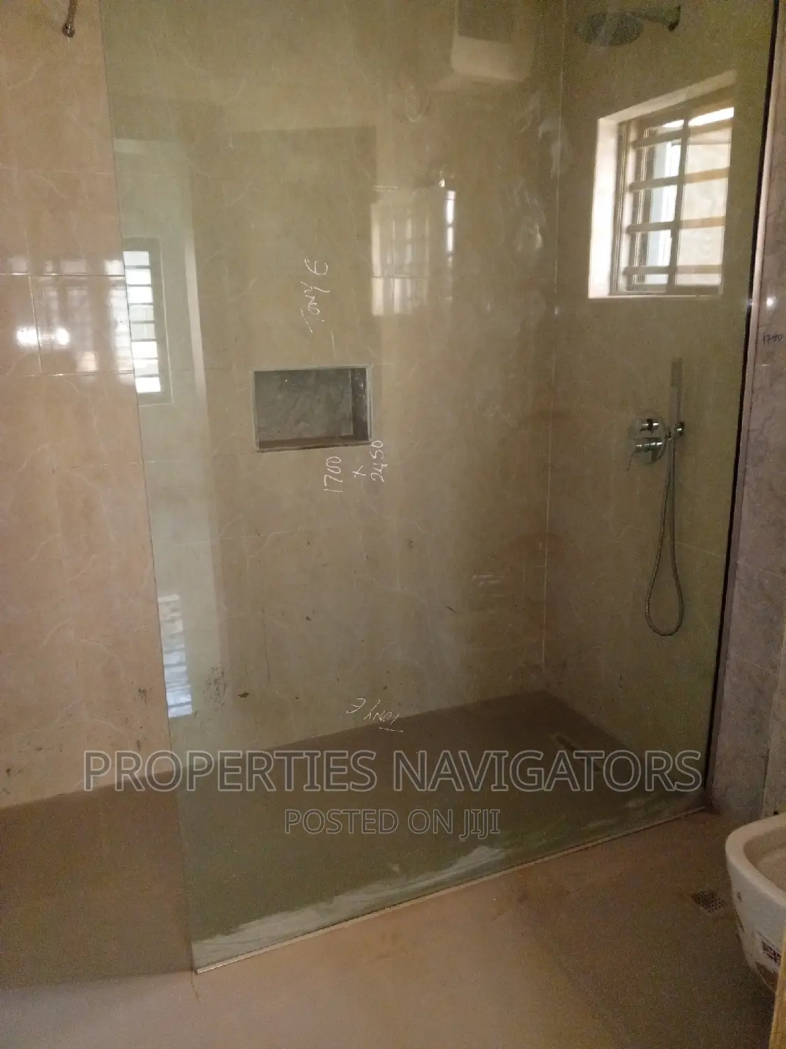 5bdrm Duplex in Asokoro for rent
