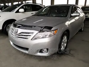 Toyota Camry 2010 Gray