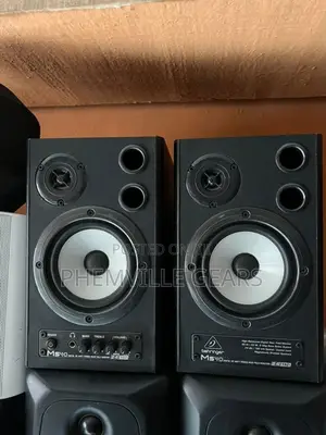 Uk Used Bheringa Ms40 Monitor Speakers.