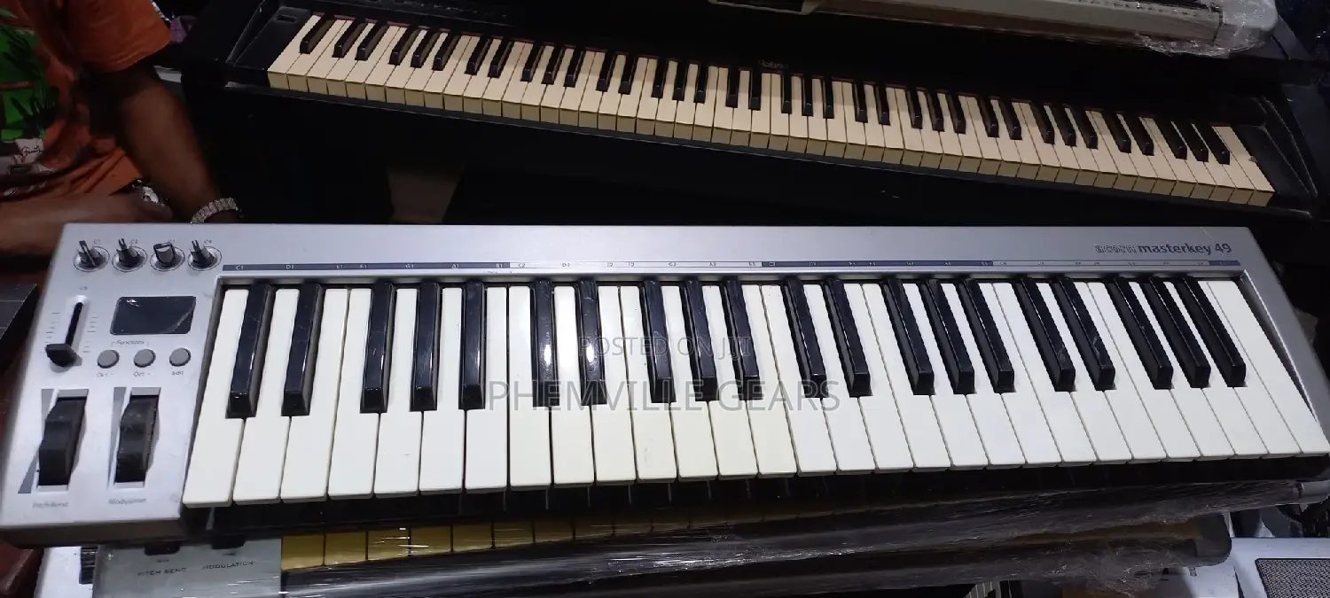 E Keys 49 M_audio Keyboards. Uk Used