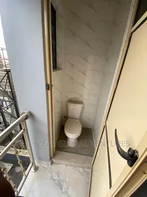 Mini Flat in Unity Estate, Ago Palace for rent