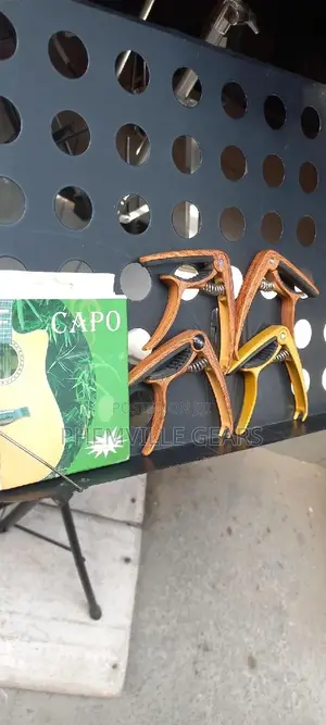 Quality Acoustic Guitar Capos