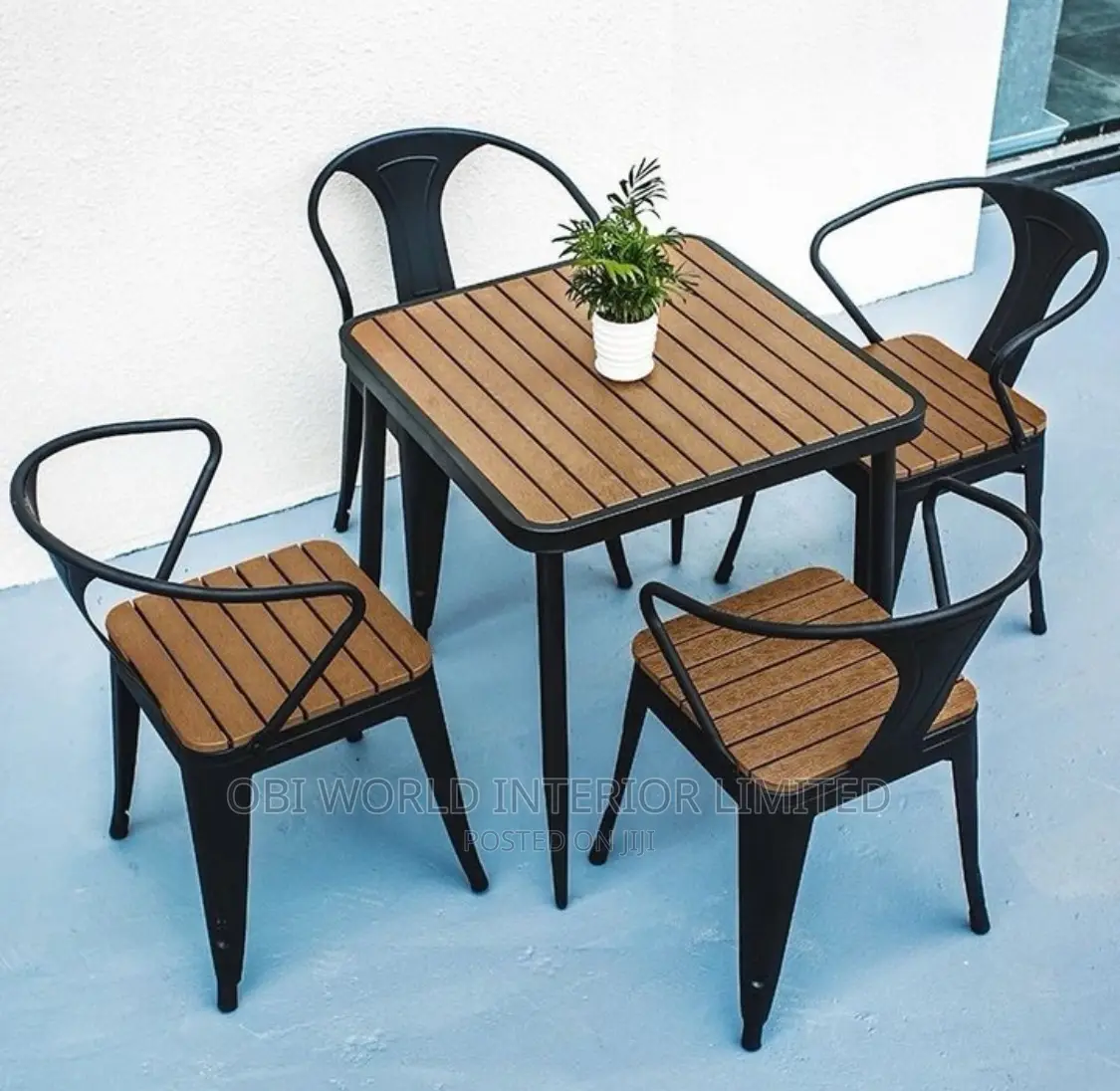 Outdoor Dining Table Set by 4 Chairs