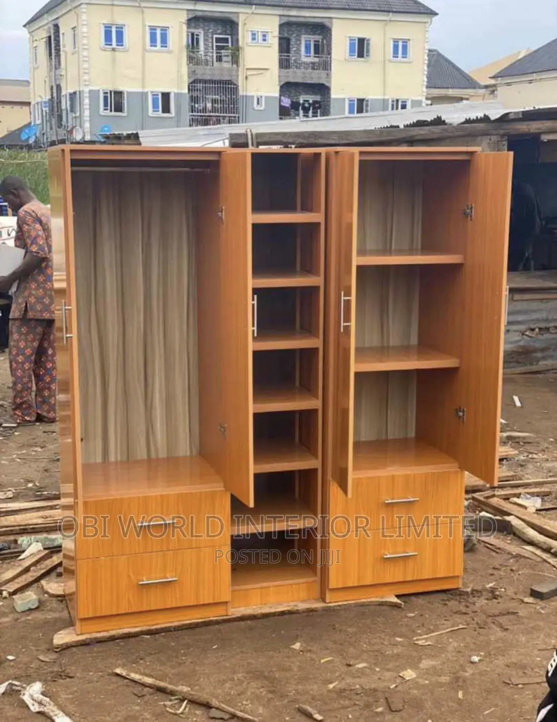 5by7 Wardrobe With Racks