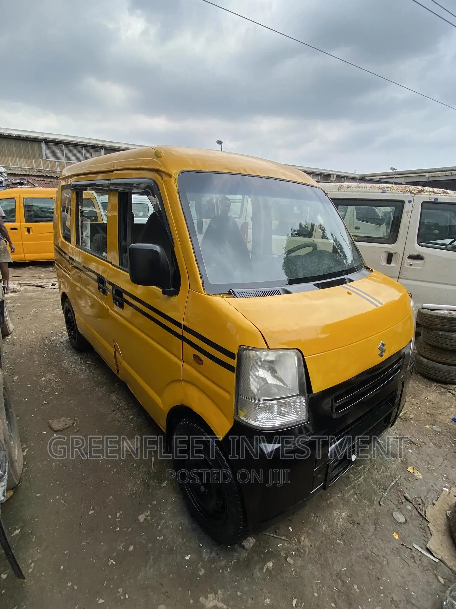 Suzuki Every 2012 Yellow