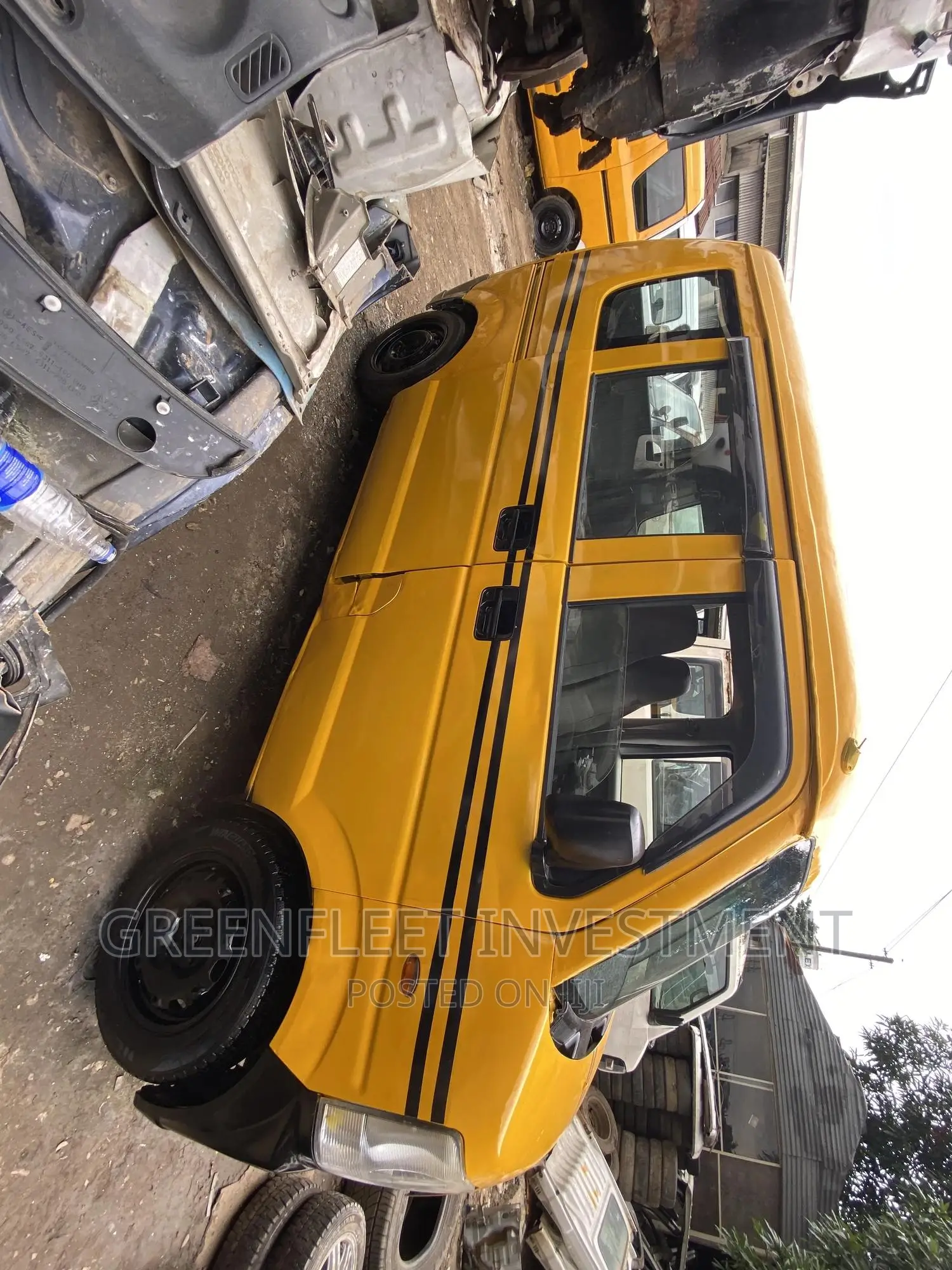 Suzuki Every 2012 Yellow