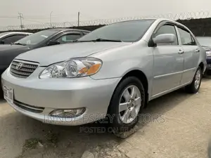 Toyota Corolla LE 2005 Silver