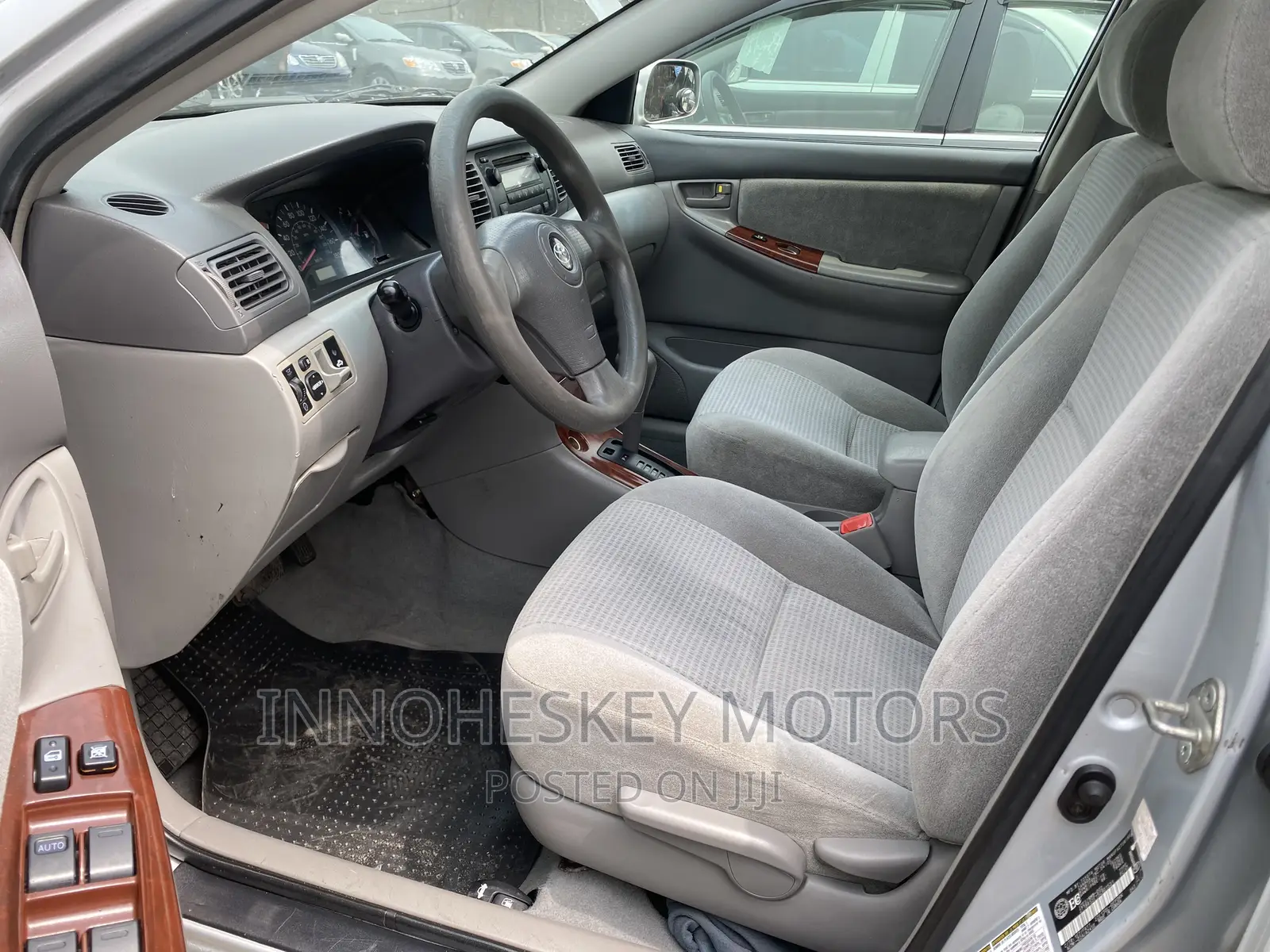 Toyota Corolla LE 2005 Silver