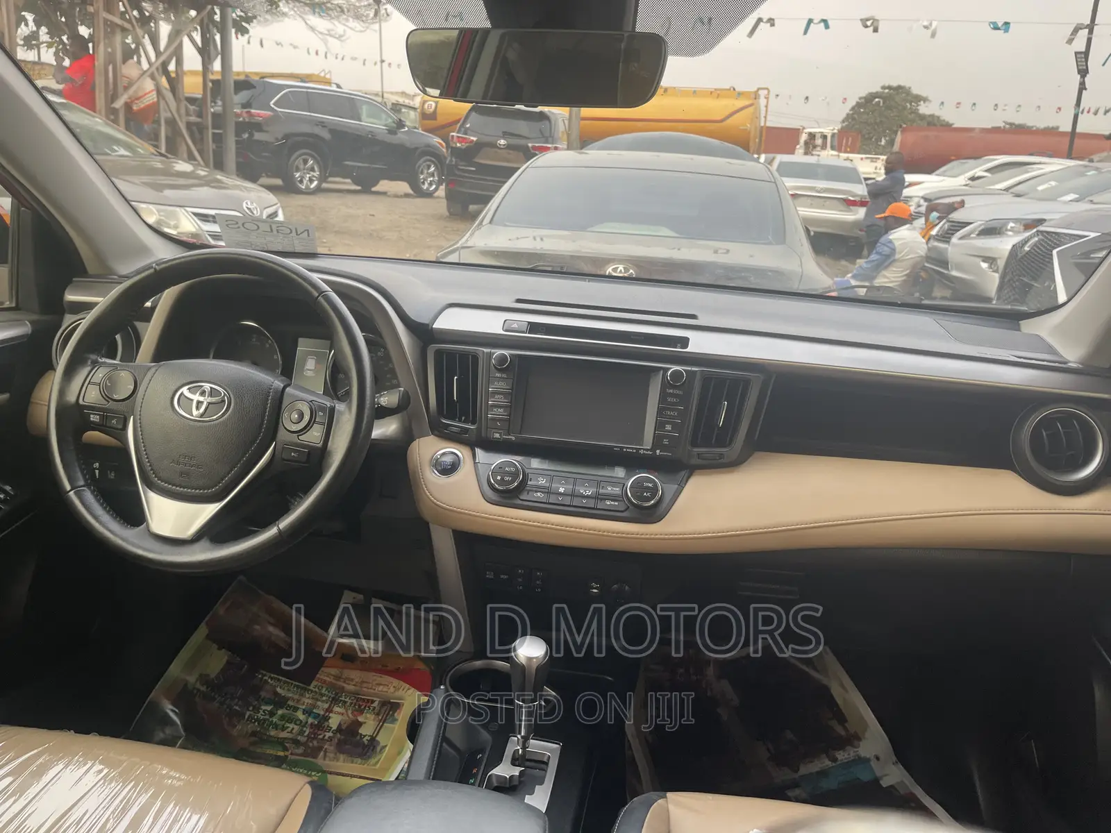 Toyota RAV4 2017 Red