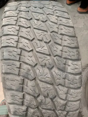 285/55r20 Tokunbo Tires