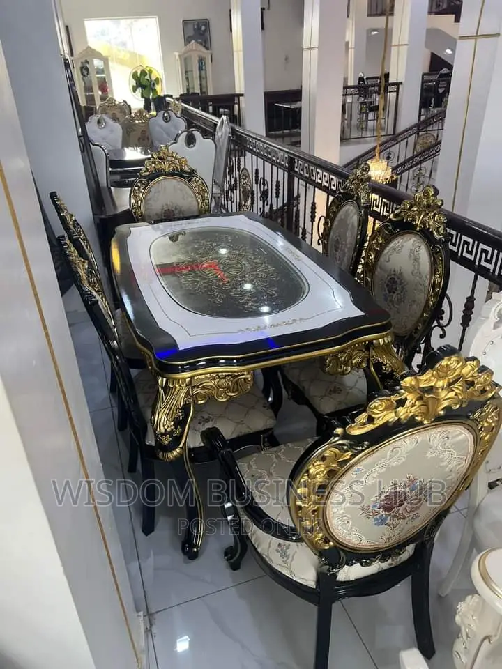 Six Seaters Marble Dinning Set