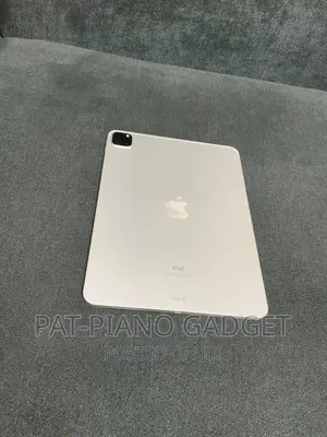 Apple iPad Pro 11 (2020) 128 GB Silver