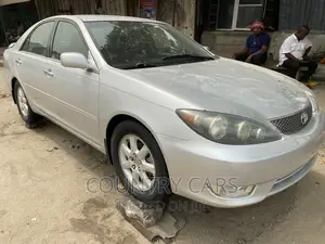 Toyota Camry 2005 Silver