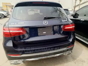 Mercedes-Benz GLC-Class 2017 Blue