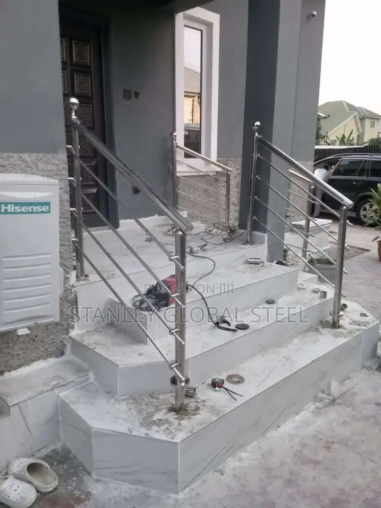 Stainless Pipe Stripe Downwards
