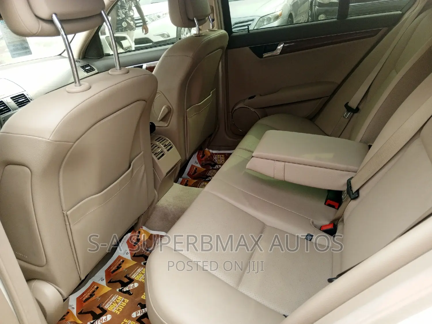 Mercedes-Benz C300 2011