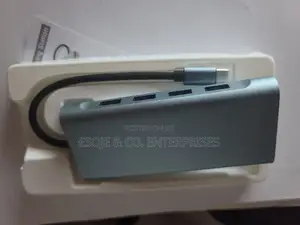 Type-C Adapter (11-in-1 Hub)