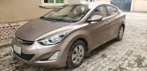 Hyundai Elantra Limited 4dr Sedan (1.8L 4cyl 6A) 2015 Gold