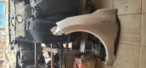 Toyota Venza Fender