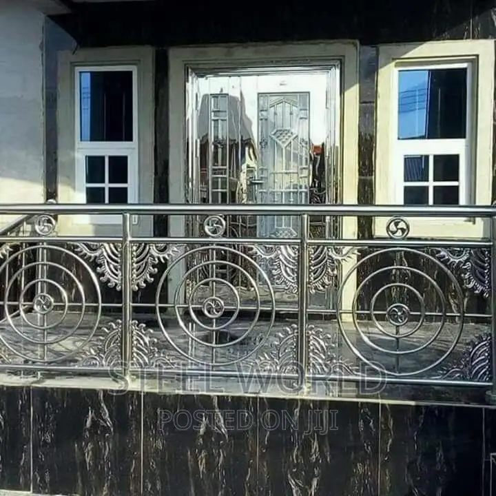 Flower Gate Basket Design
