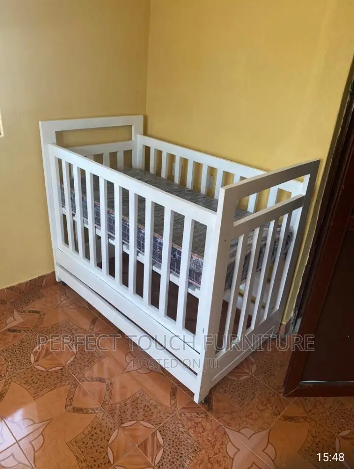 4ft by 2ft Baby Cot