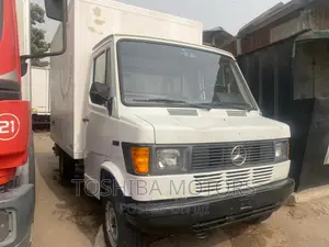 Mercedes Benz 310