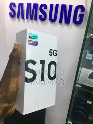 New Samsung Galaxy S10 5G 256 GB Black