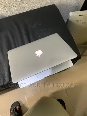Laptop Apple MacBook Pro 2015 8GB Intel Core i7 SSD 256GB