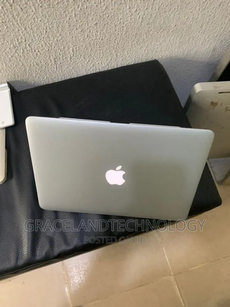 Laptop Apple MacBook Pro 2015 8GB Intel Core i7 SSD 256GB