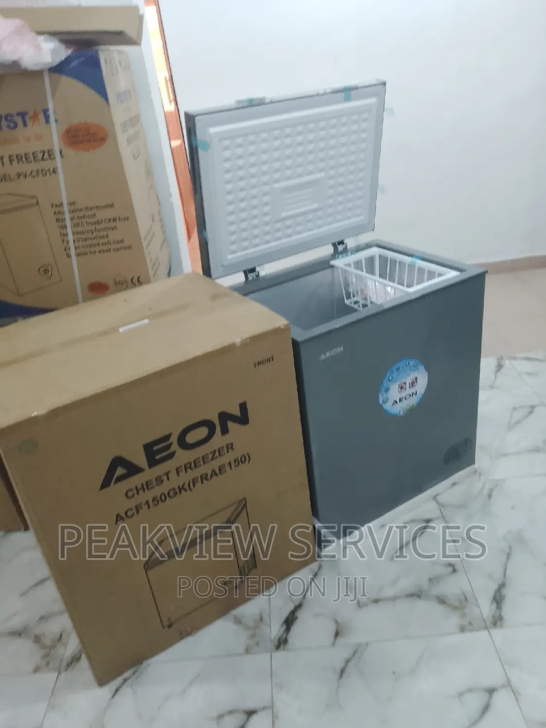 Original Aeon Chest Freezer With Basket (150L)