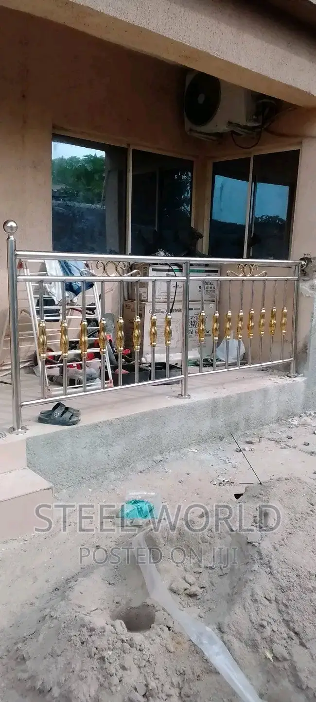 Classical Gold Handrail