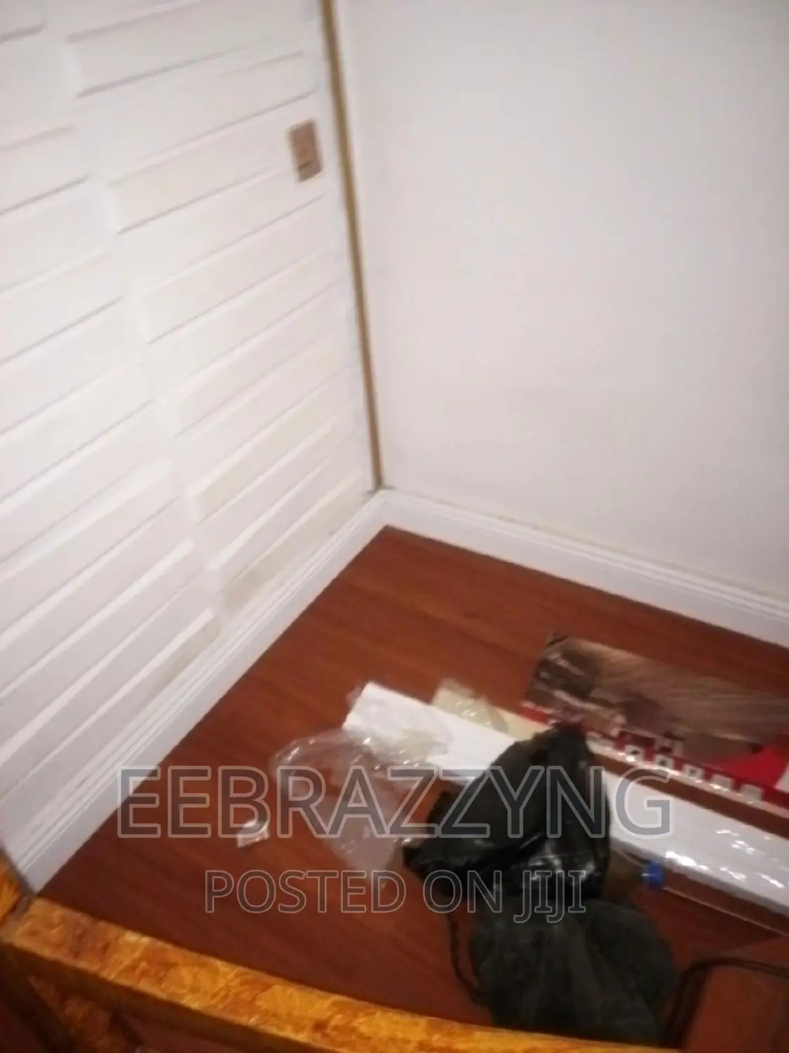 Laminated Wooden Floor / SPC Floors