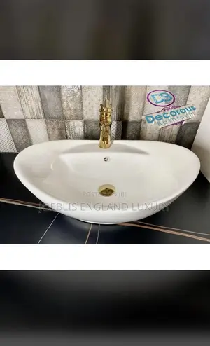 Counter Top With Tap Hole